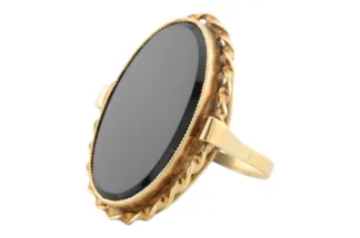 14 Karat Goldring mit schwarzem Stein
