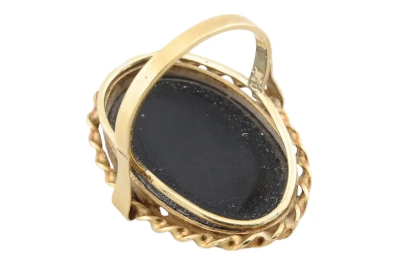 14 Karat Goldring mit schwarzem Stein 8 14 Karat Goldring mit schwarzem Stein – Bild 8