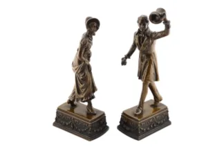 Antike Bronzefiguren Pärchen des 19. Jahrhunderts